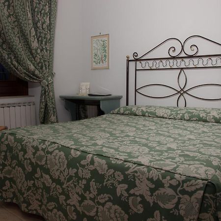Hotel Il Tiglio Castel Di Sangro Esterno foto