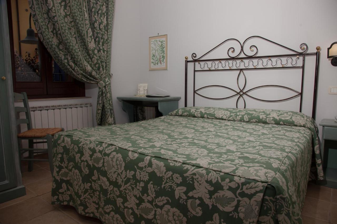 Hotel Il Tiglio Castel Di Sangro Esterno foto
