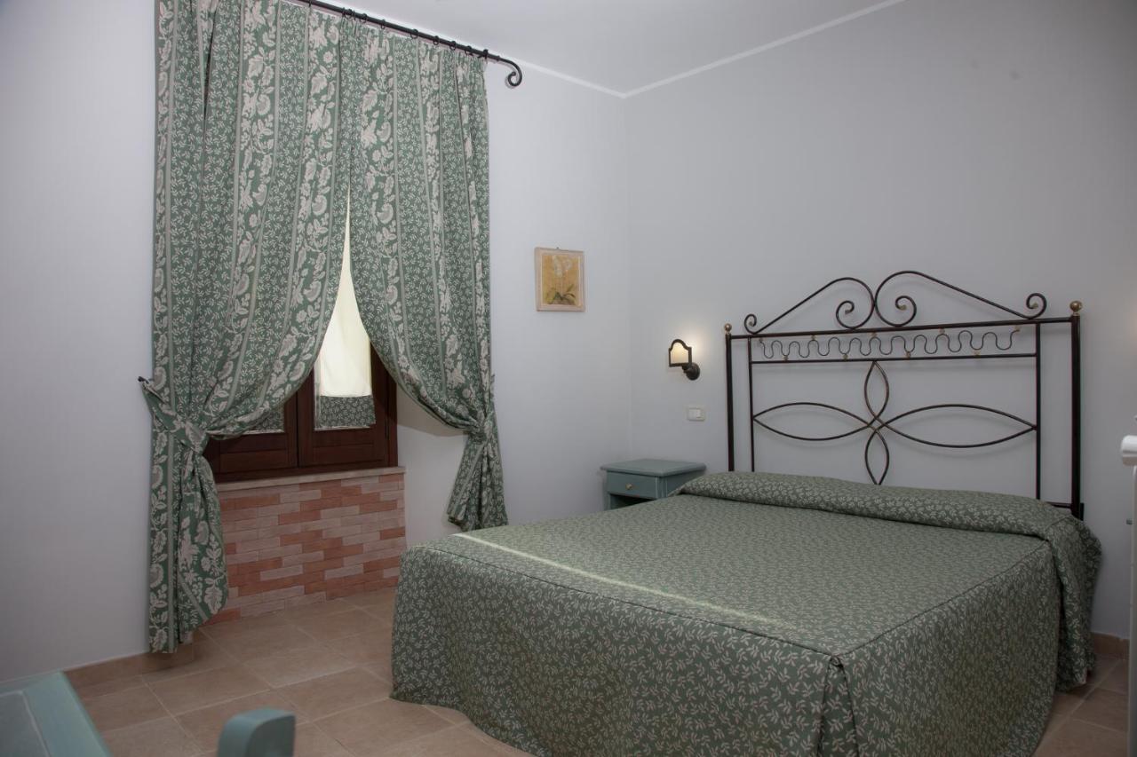 Hotel Il Tiglio Castel Di Sangro Esterno foto