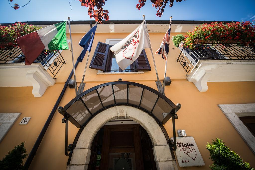Hotel Il Tiglio Castel Di Sangro Esterno foto