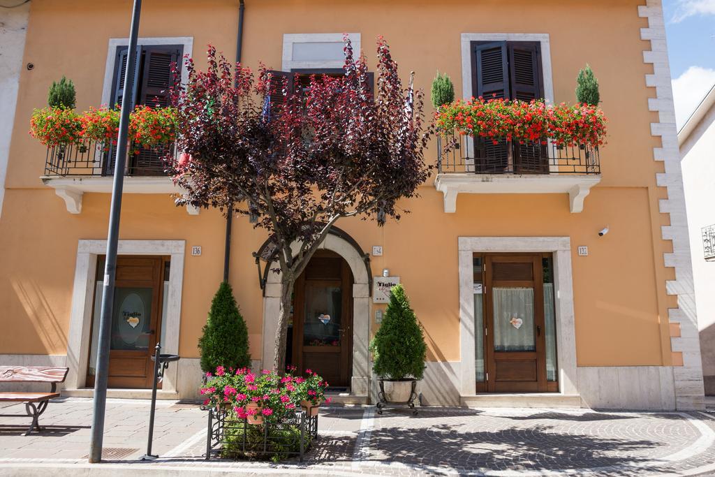 Hotel Il Tiglio Castel Di Sangro Esterno foto