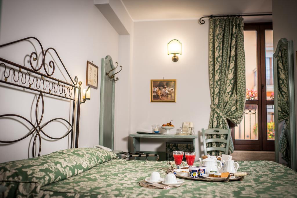 Hotel Il Tiglio Castel Di Sangro Esterno foto