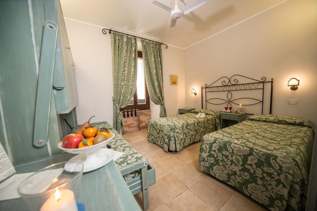 Hotel Il Tiglio Castel Di Sangro Esterno foto