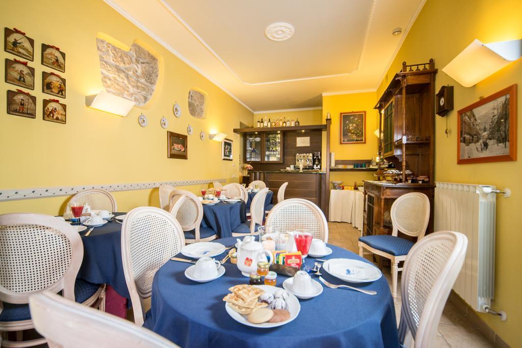 Hotel Il Tiglio Castel Di Sangro Esterno foto